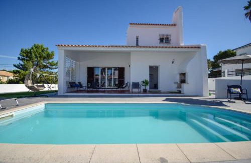 Corroios Casa | Marisol Village