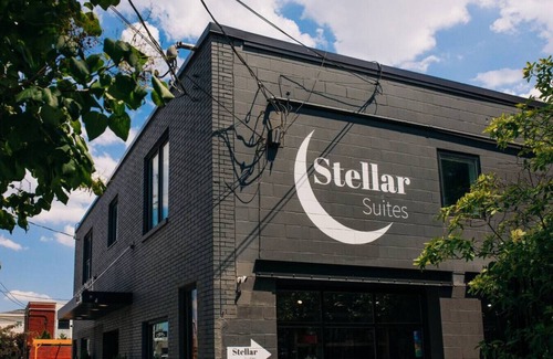 East Market District Apartamento | Market #2 · Stellar Suites | Golden Studio | Boutique Hotel