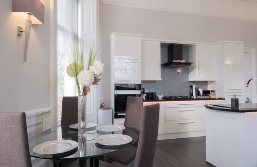 Central Aberdeen Apartamento | Marks @ The Manor Luxury Apartments "platinum" Sleeps up to 4 With Parking