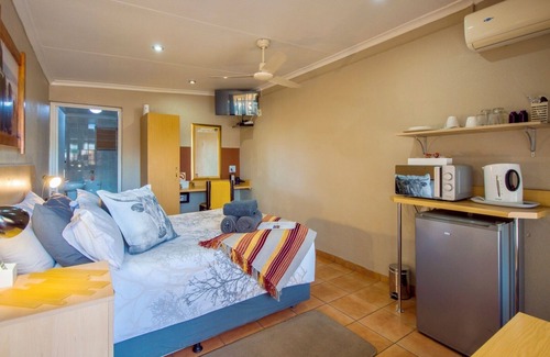 Germiston Cama Y Desayuno | Marle' Lodge Bed & Breakfast