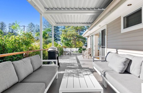 Patonga Casa | Marley's Retreat By Coast Holidays
