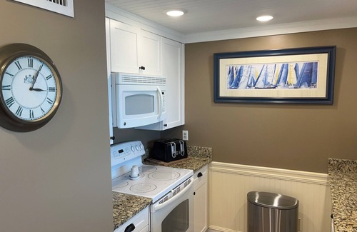 Murrells Inlet Condominio | Marlin Quay 2 BR, Marsh y Marina vistas