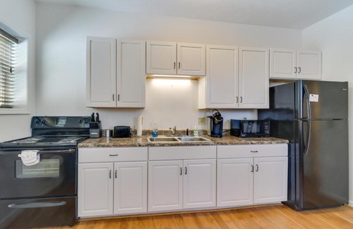 Marlinton Apartamento | Marlinton Vacation Rental on Riverfront Trail!
