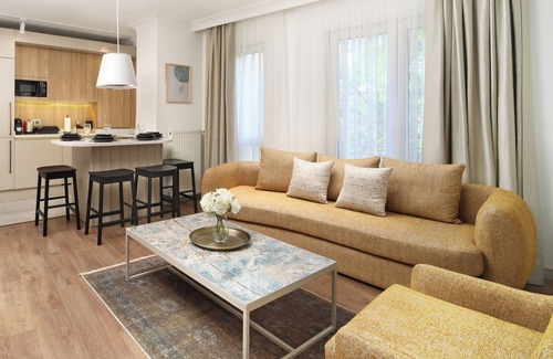 Gumussuyu Mahallesi Apartamento | Marmada Suites