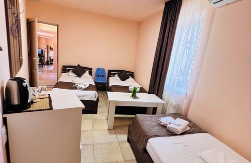 Nor-Kokhb Hotel | MarNar Hotel