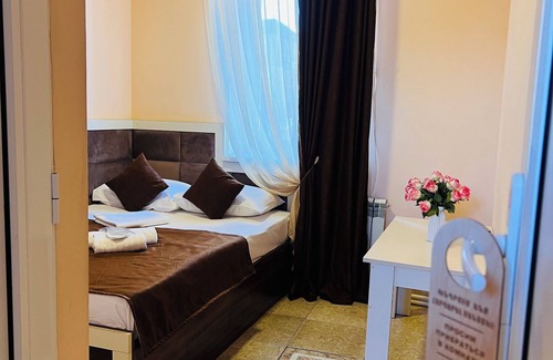 Nor-Kokhb Hotel | MarNar Hotel