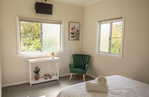 Ballandean Casa | Marnita Farmhouse at Golden Grove Estate Winery