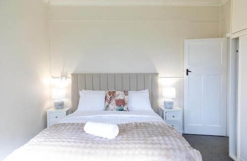 Ballandean Casa | Marnita Farmhouse at Golden Grove Estate Winery