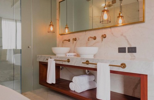 Centro de Playa del Carmen Hotel | MARQUEE Playa Hotel