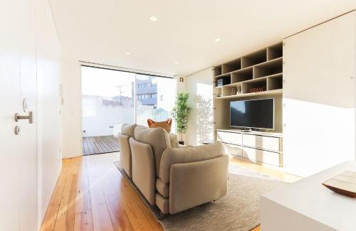 Santo Antonio Apartamento | Marques de Pombal Duplex with Terrace by Homing