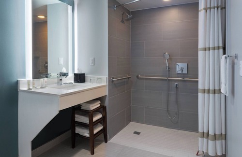 Downtown Greensboro Hotel | Marriott Greensboro Downtown