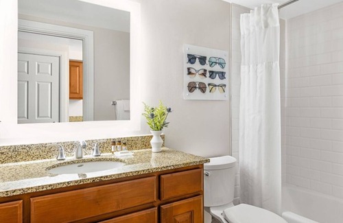 Williamsburg Complejo | Marriott's Grande Vista Studio: Your Orlando Oasis for Family Fun and Relaxation