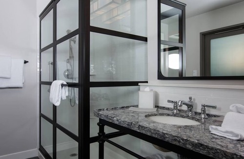 Civic Core Hotel | Marriott Vacation club, Downtown San Diego
