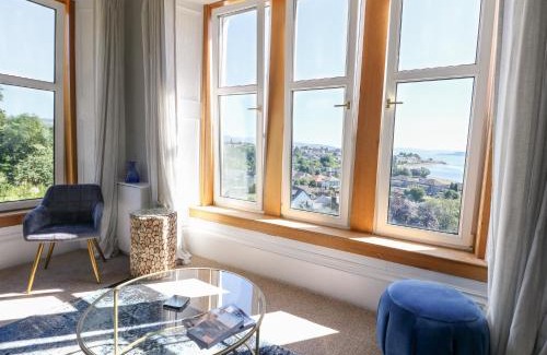 Innellan Casa | Mars Hill Upper