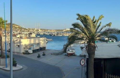 Marsaxlokk Apartamento | Marsaxlokk Seafront Harbour View