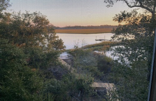 Bald Head Island Condominio | Marsh Madness at Timbercreek 18A, Beautiful Creek Views, pool and creek access
