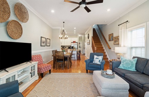 Waters Edge Casa | Marsh & River Views, Large Screen Porch, Community Pool & Dock - Crawdads Sing
