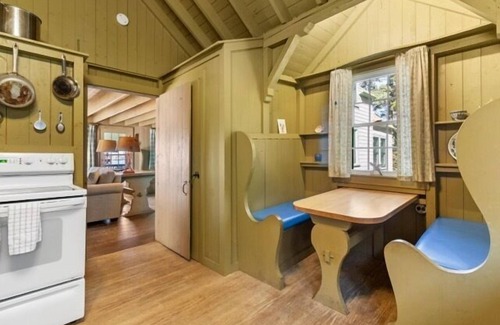 Port Clyde Casa | Marshall Point Cottage, classic 5-bedroom Maine cottage with harbor views