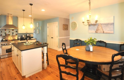 East Chop Casa | Discount for August 17-Sept. 7. See Below