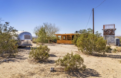 Joshua Tree Casa | 🌵Martian Rose - Out of this World Stargazing Cabin and Incredible Dark Skies🌵