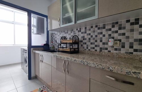 Martil Apartamento | Descubre el lujo en Martil: Lujoso apartamento junto al mar te espera