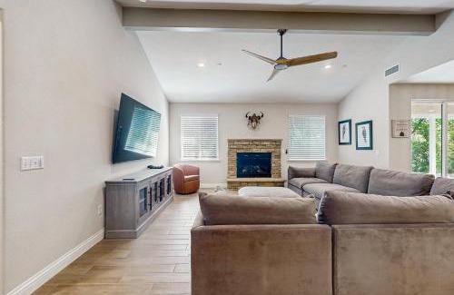 Oakhurst Casa | Martin and Helen’s Hideaway