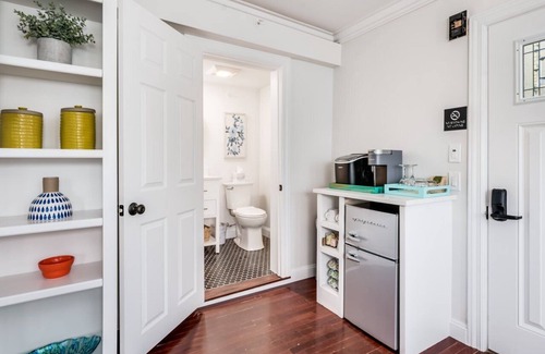 Portsmouth Casa | Martin Hill Inn