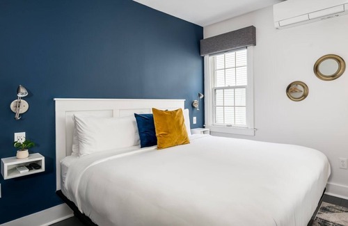 Portsmouth Casa | Martin Hill Inn