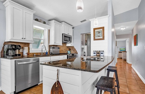 Marathon Casa | Martin's Bayside Bungalow: Waterfront Paradise Found! Spacious Marathon Home!