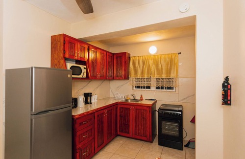 Potters Village Apartamento | Martin's Way @ Potters Village 1 Bedroom Apartment