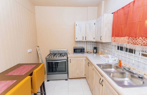 Potters Village Apartamento | Martin's Way@Potters Village 2 BR Apartment