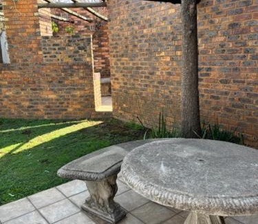 New Redruth Apartamento | Martinique Lodge
