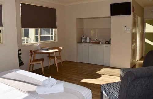 Port Stephens Council Apartamento | Marty's at Little Beach, King Bed Studio w Pool