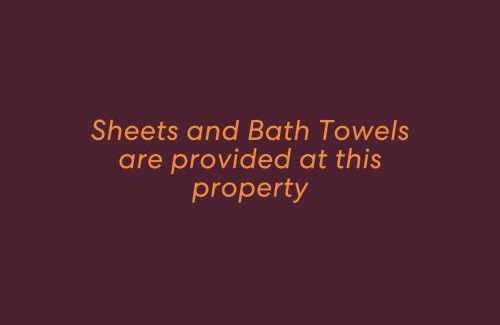 Nelson Bay Apartamento | Martys 7 2 Intrepid Cl - pool , air con , Wi-Fi and linen