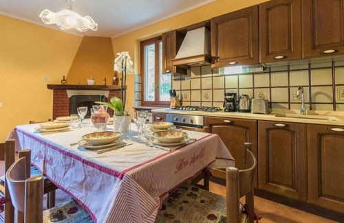 Sant'Andrea di Compito Casa | Casa Marusca con piscina privada, jardín y WiFi