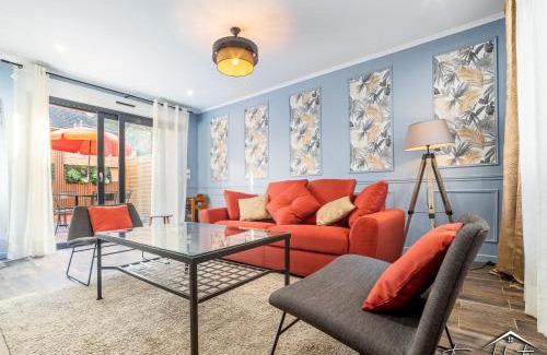 Magny-le-Hongre Casa | Marvel House - Disneyland 5min, Private Parking, Terrace