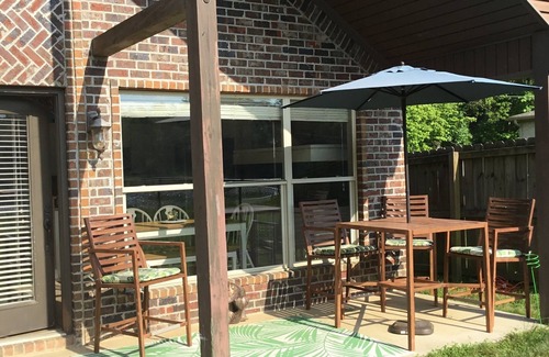 Mid America Casa | Marvel Lake House directly on Lake Hamilton and the Ouachita River