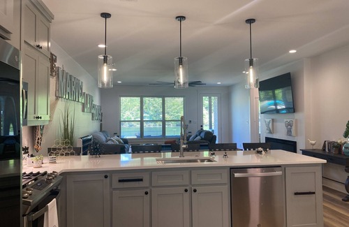 Mid America Casa | Marvel Lake House Too