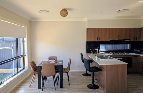 Austral Casa | Marvel New Home in Austral - 2 Bed + Work/Study + Yoga Room!