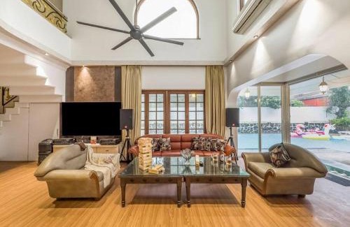 Tungarli Villa | Marvell Villa by The Rentalgram (Jacuzzi + Pool)