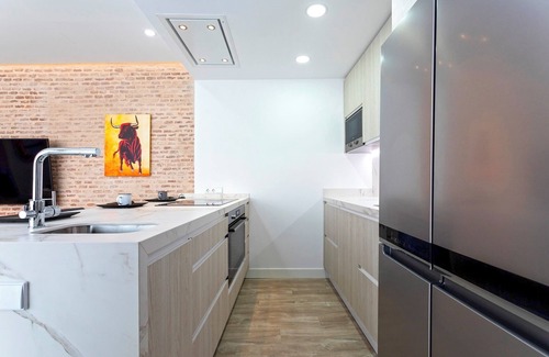 Triana Apartamento | Marvelous 2-bedroom Apartment With Terrace in Triana. Castilla II