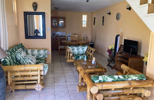 Friendship Bay Apartamento | Marvelous 2-bedroom apartment with AC