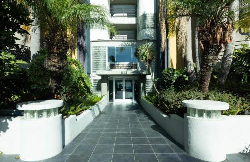 Miracle Mile Apartamento | Marvelous 2BR 2BA Apartment
