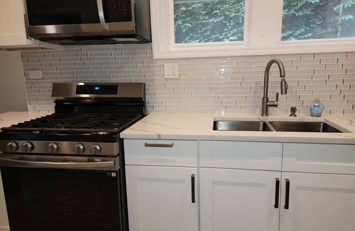 South Shore Apartamento | Marvelous 3-bedroom apartment with WiFi, AC 18 minutes from downtown Chicago