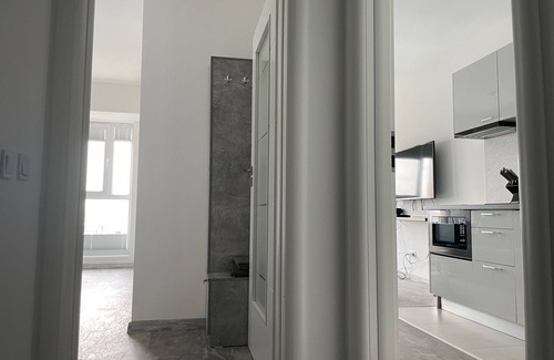 Militari Apartamento | Marvelous 4 Room Penthouse W14-W15