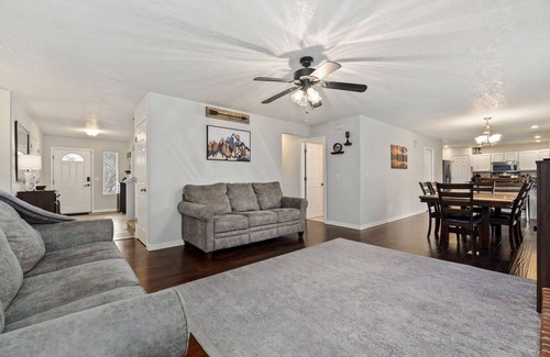 Boise Casa | Marvelous 5-bedroom house in Boise with WiFi, AC