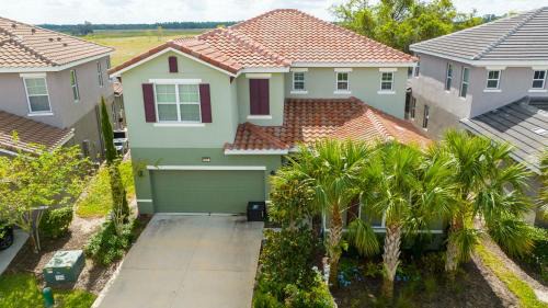 Loughman Casa | Marvelous 7 Bd w/Pool Close to Disney @ Solterra 6086