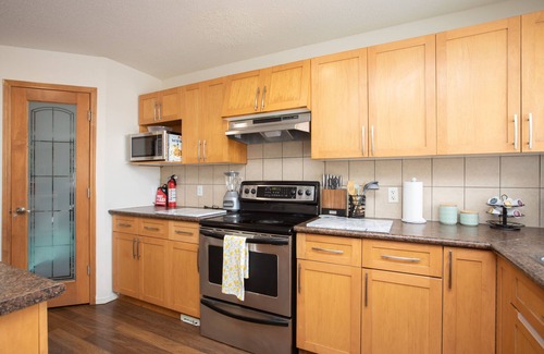 Fort Gary Casa | Marvelous Bedroom House on Comdale