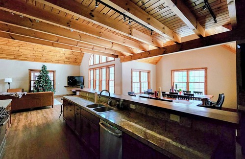 Holland Casa | Marvelous estate with pool and hot tub in Saugatuck - 10 bedrooms