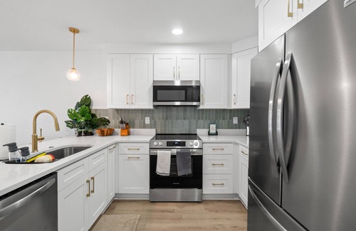 Mexico Beach Casa | Marvelous NEW 4-bedroom 4.5 bathroom townhome 100 steps from Mexico Beach